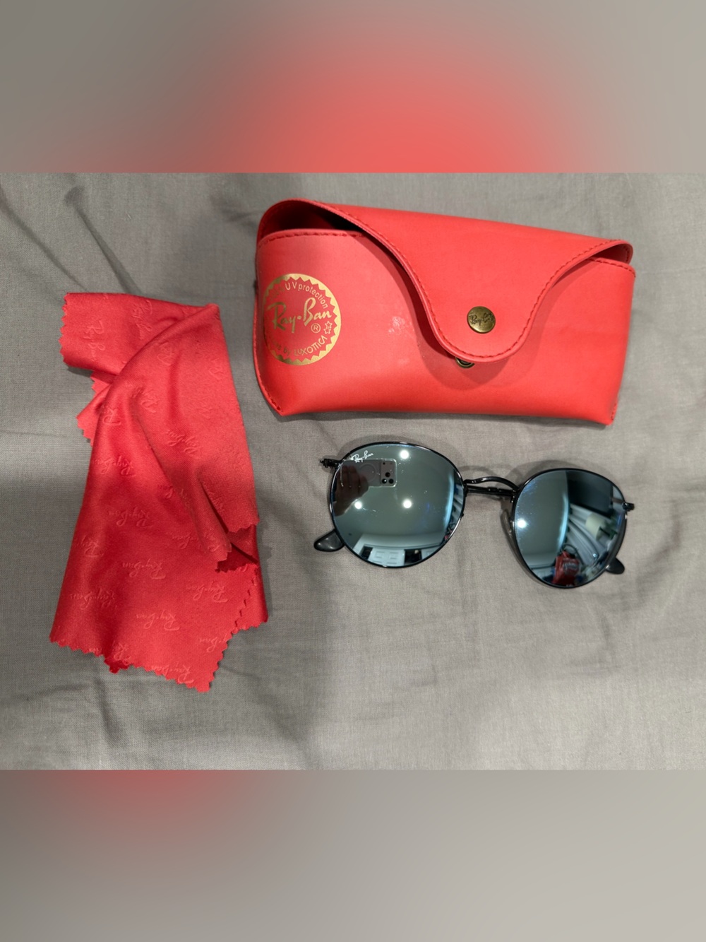 Ray-Ban Black Round Metal Sunglasses RB3447 with red Case and Cloth